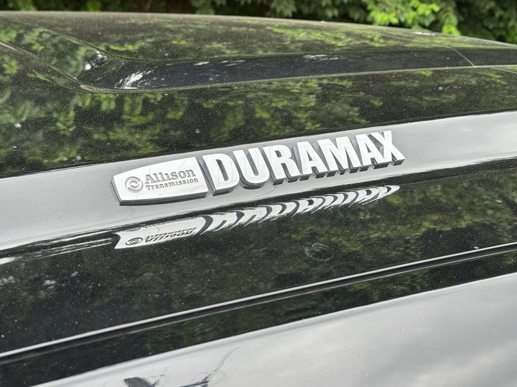 Used 2018 GMC Sierra 2500 Denali w/ Duramax Plus Package AWD/4WD image 10