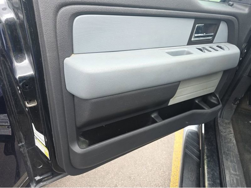 Used 2013 Ford F150 XLT w/ Luxury Equipment Group RWD image 16