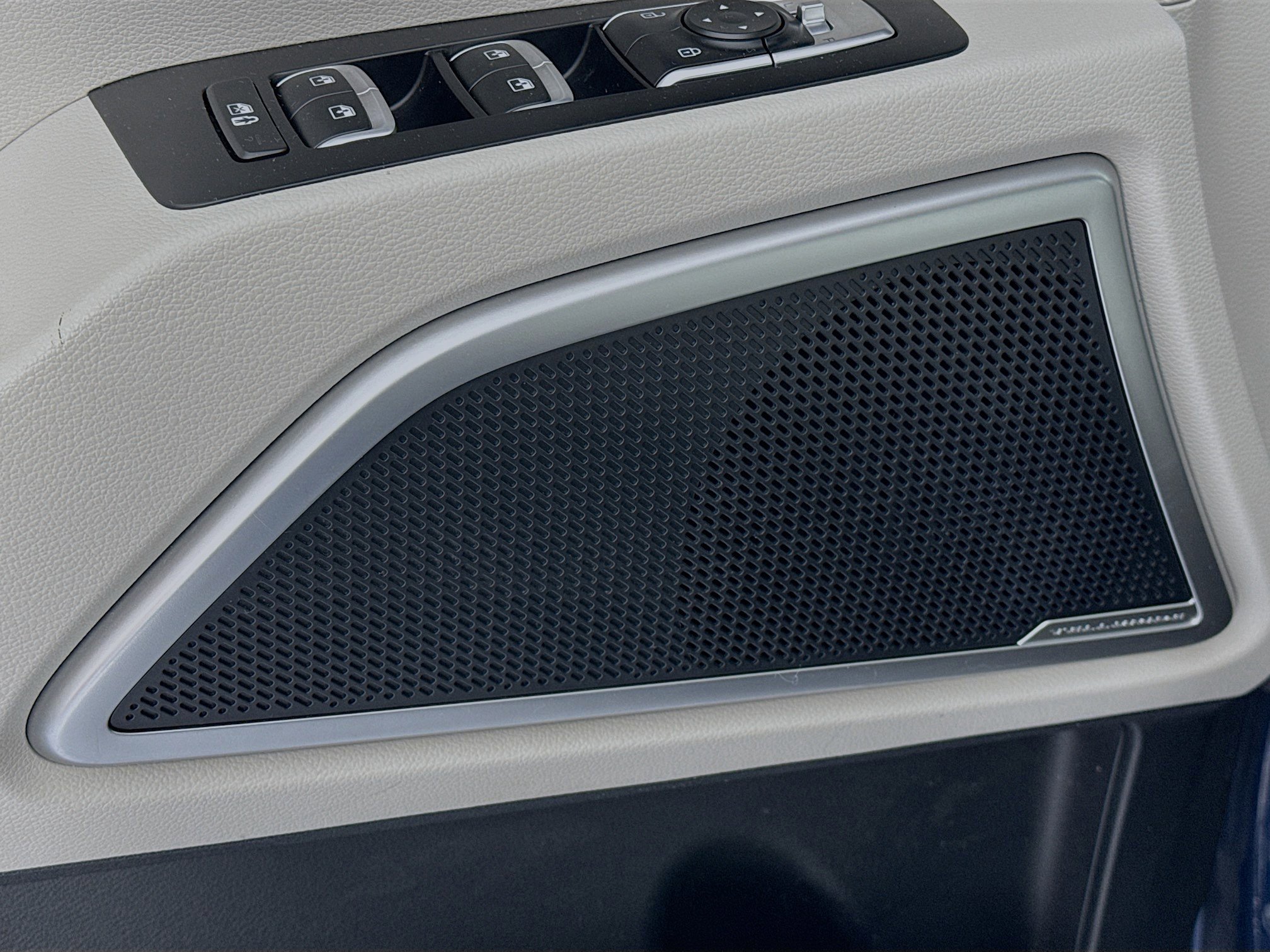 Used 2023 Kia Telluride S w/ S Sunroof Package image 19