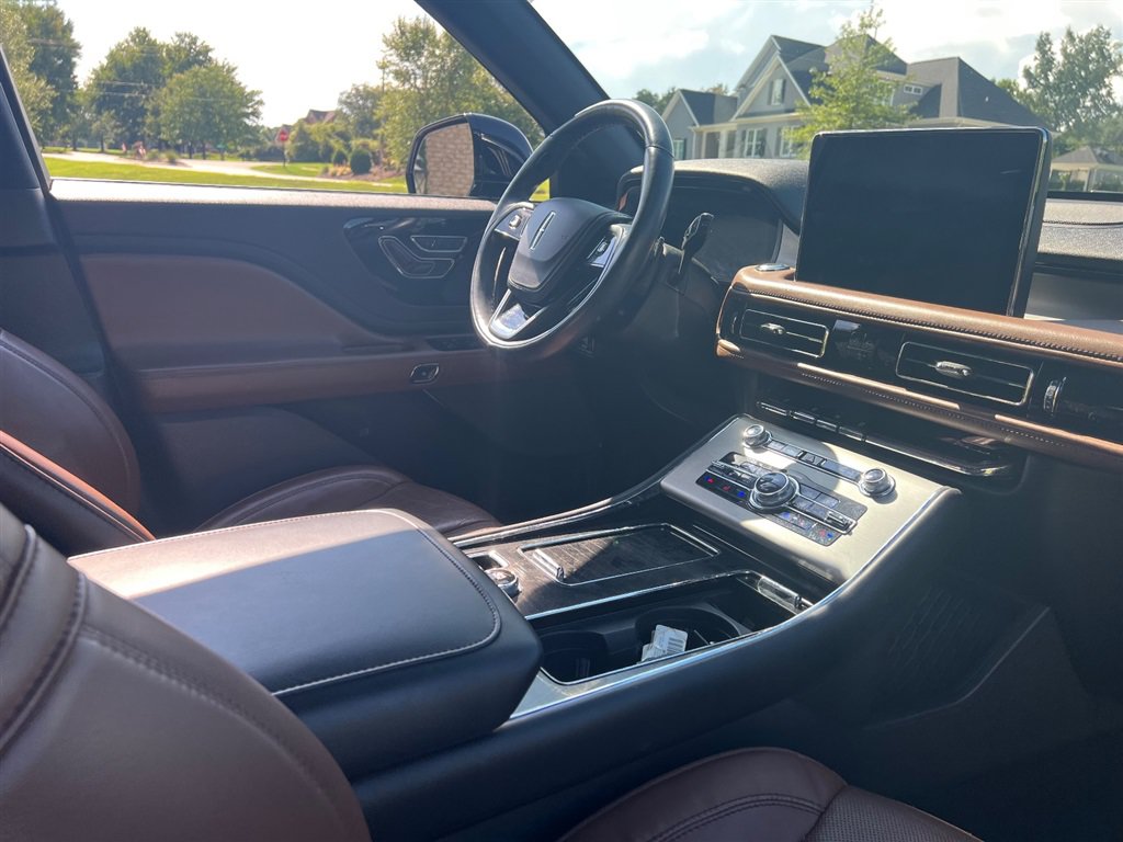 Used 2020 Lincoln Aviator Reserve w/ Equipment Group 201A AWD/4WD image 22