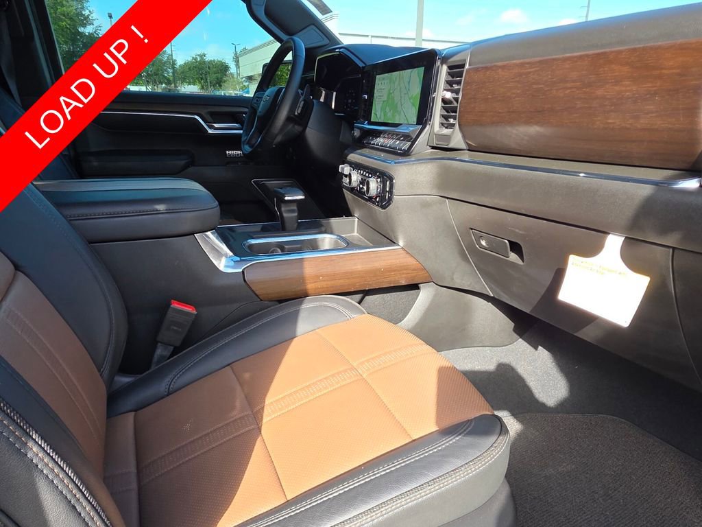 Used 2024 Chevrolet Silverado 1500 High Country w/ Technology Package image 13
