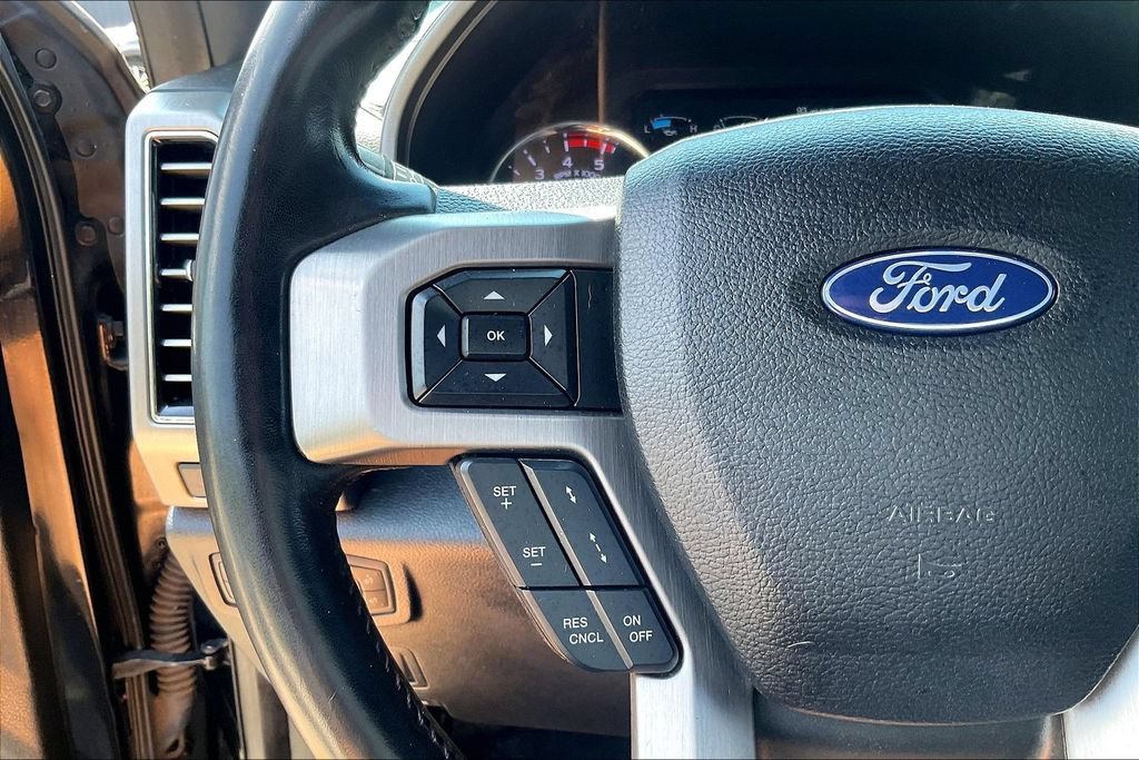 Used 2019 Ford F350 Platinum w/ Platinum Ultimate Package AWD/4WD image 23