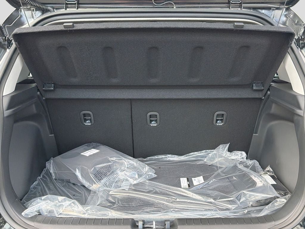 New 2026 Hyundai Venue SEL FWD image 27