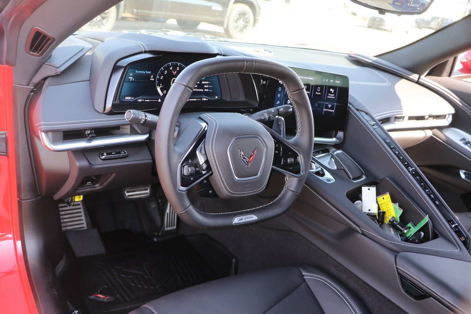 Used 2025 Chevrolet Corvette Z06 RWD image 14