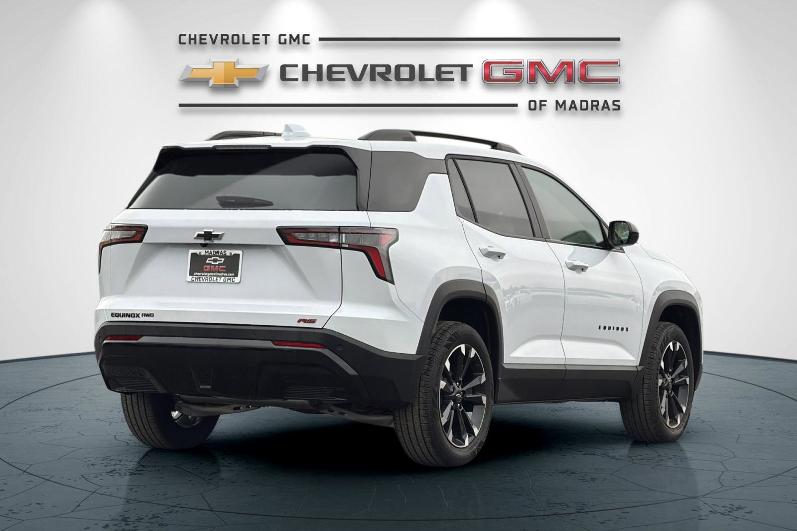 New 2026 Chevrolet Equinox RS w/ Convenience Package III image 3