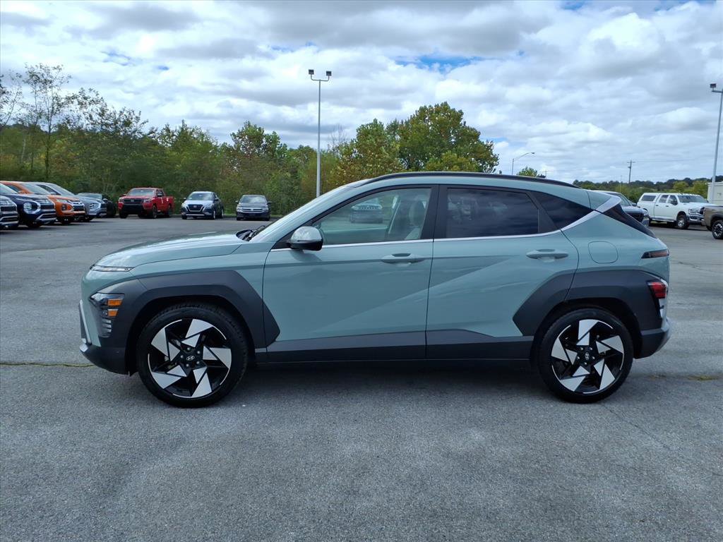 Used 2024 Hyundai Kona Limited image 2
