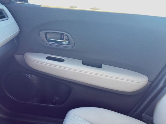 Used 2022 Honda HR-V LX image 18