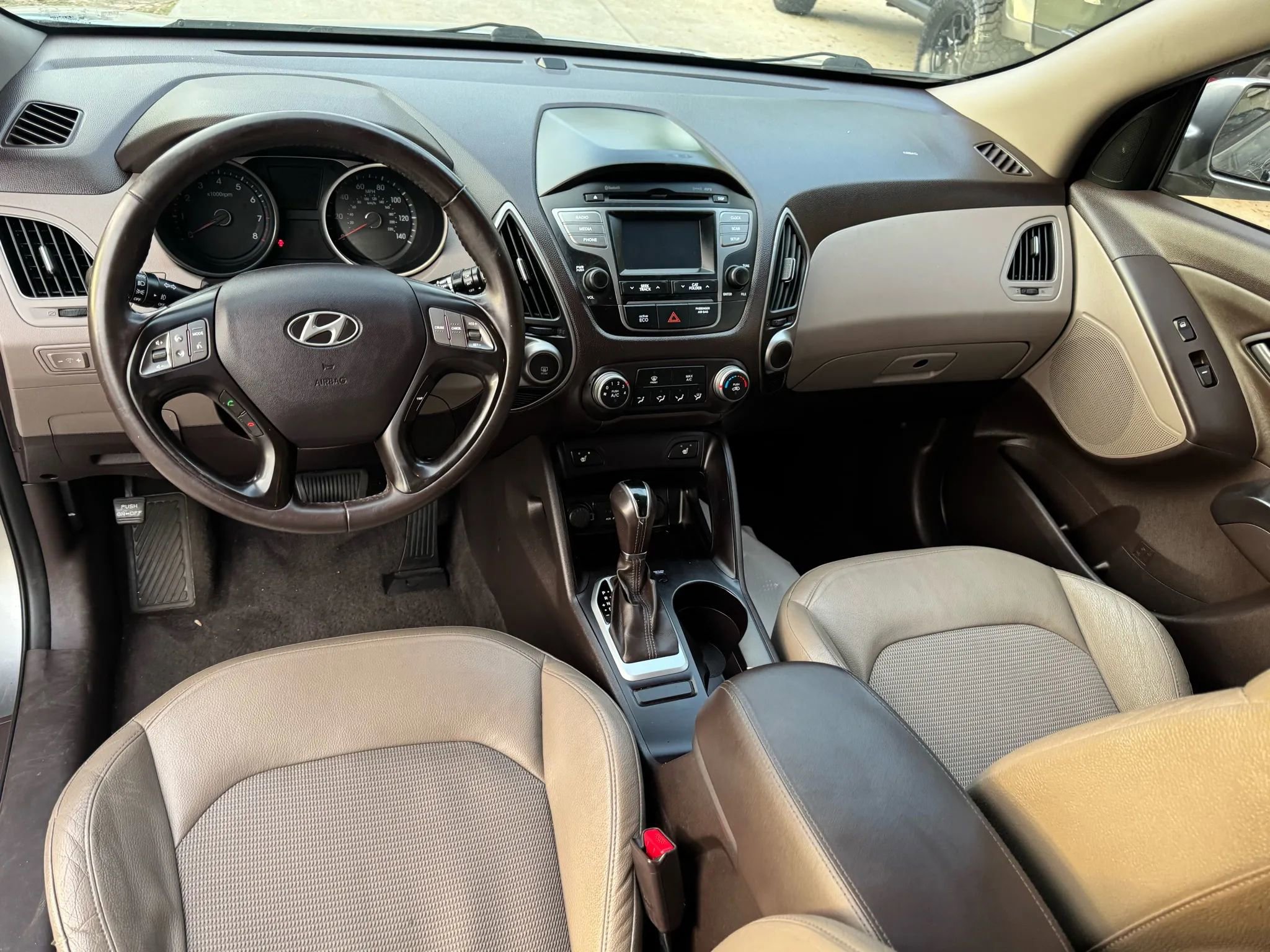 Used 2015 Hyundai Tucson SE image 9