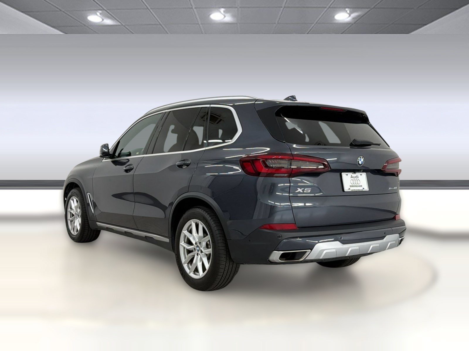 Used 2020 BMW X5 sDrive40i w/ Premium Package RWD image 3