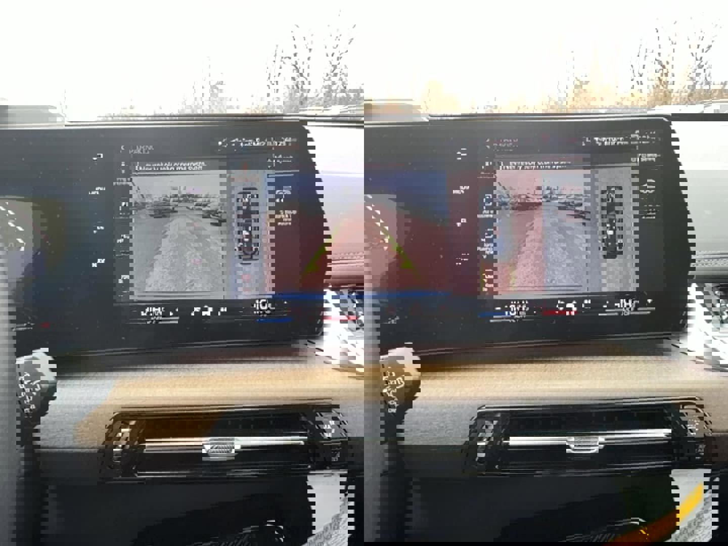 Used 2025 BMW X1 xDrive28i w/ Premium Package image 12