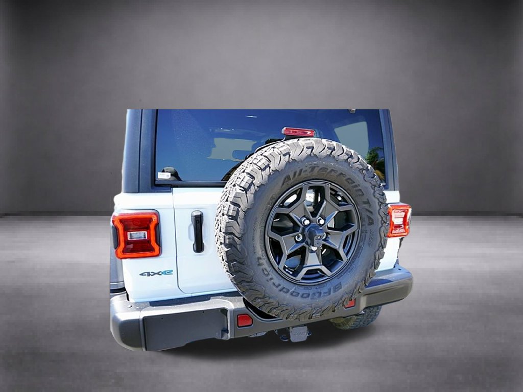 Used 2023 Jeep Wrangler Unlimited Rubicon 4xe AWD/4WD image 23