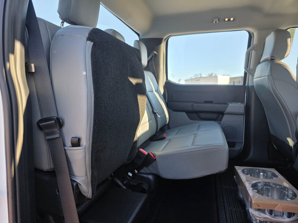 New 2026 Ford F350 XL w/ XL Chrome Package image 40
