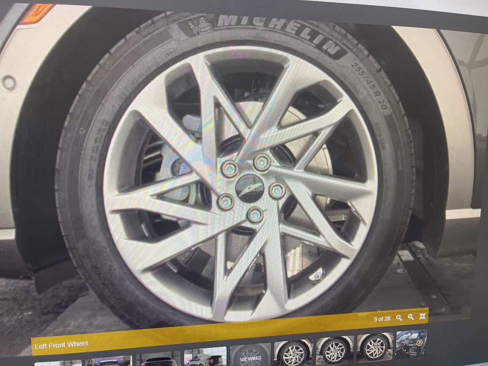 Certified 2025 Genesis GV60 Advanced image 8