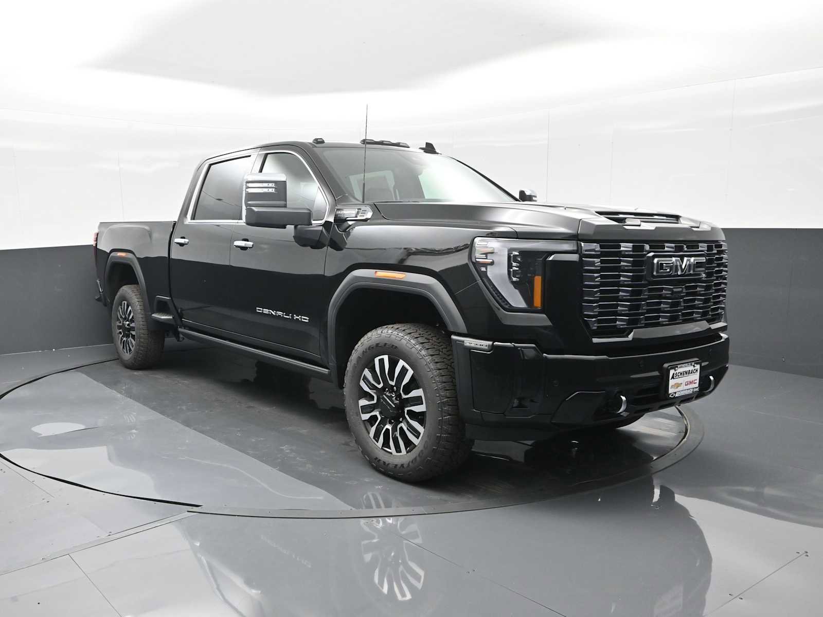 New 2025 GMC Sierra 2500 Denali Ultimate w/ Max Trailering Package image 2