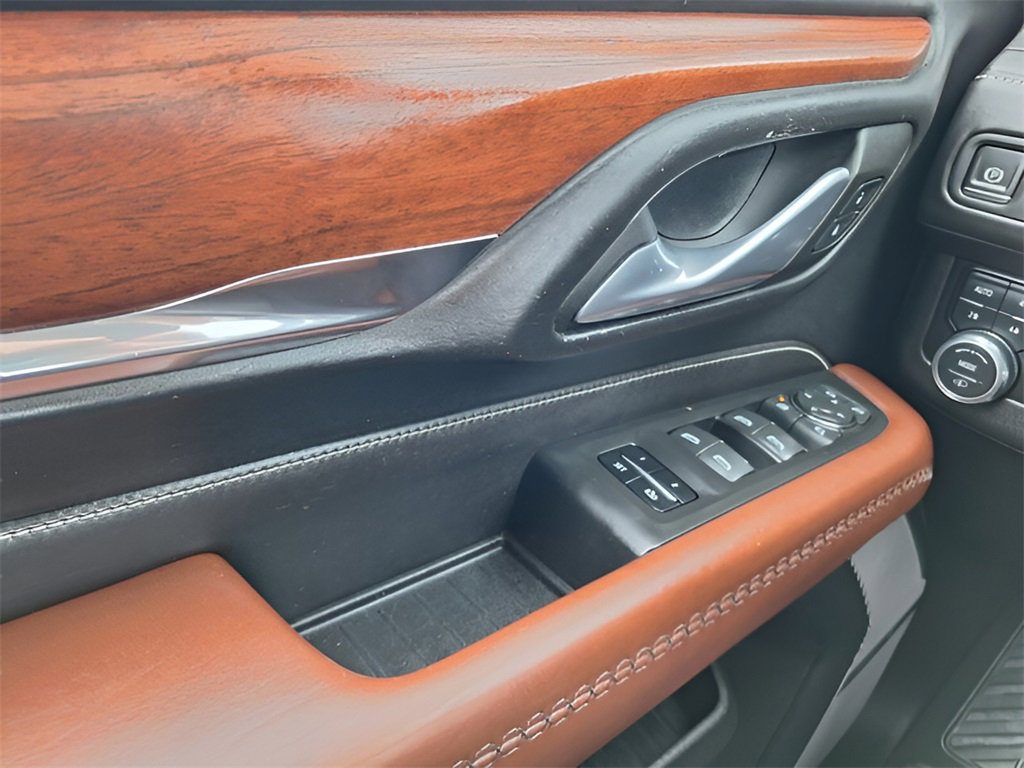 Used 2023 GMC Yukon Denali Ultimate image 21