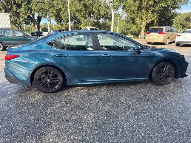 Used 2025 Toyota Camry SE w/ Multimedia Upgrade Package FWD image 6