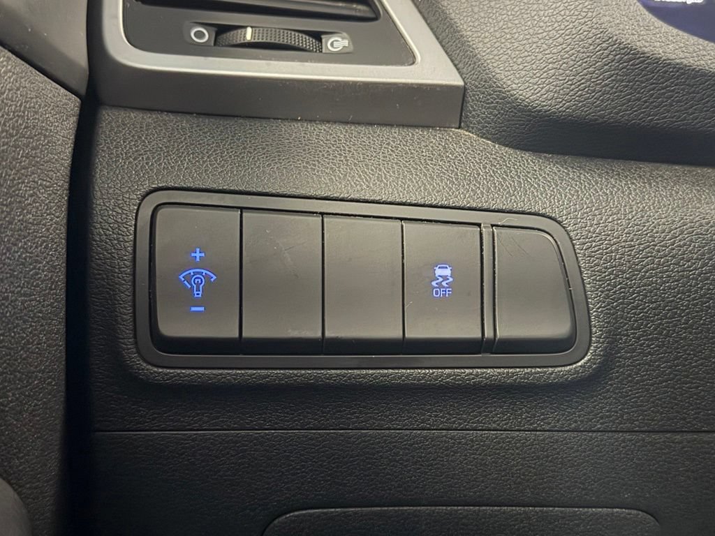 Used 2018 Hyundai Tucson SE w/ Cargo Package FWD image 13