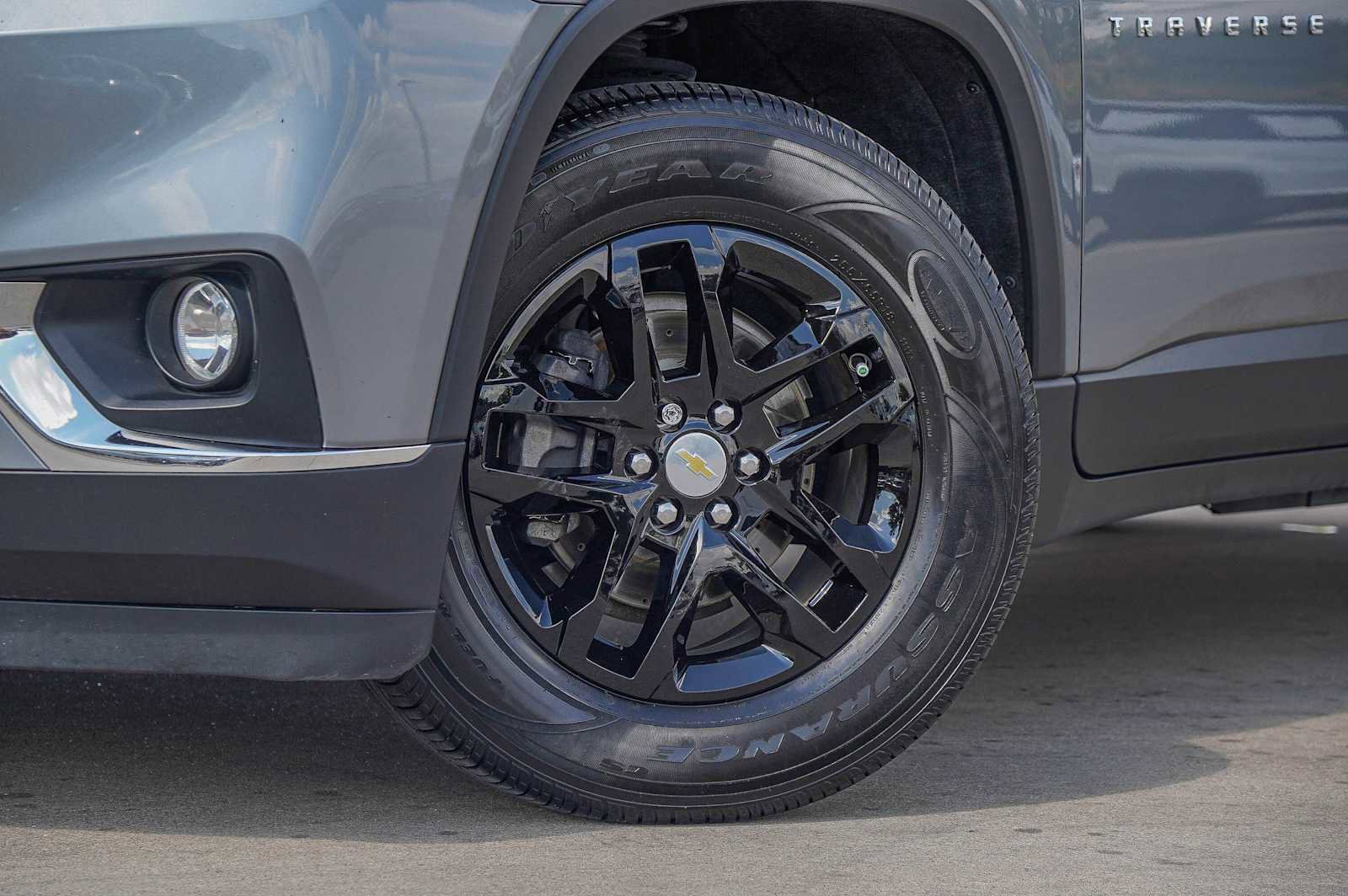 Used 2020 Chevrolet Traverse LT