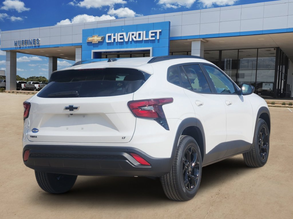 New 2026 Chevrolet Trax LT w/ Driver Confidence Package FWD image 5