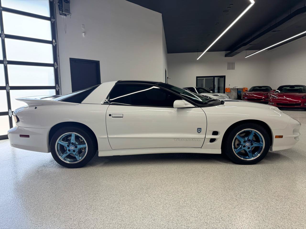 Used 1999 Pontiac Firebird Formula RWD image 8