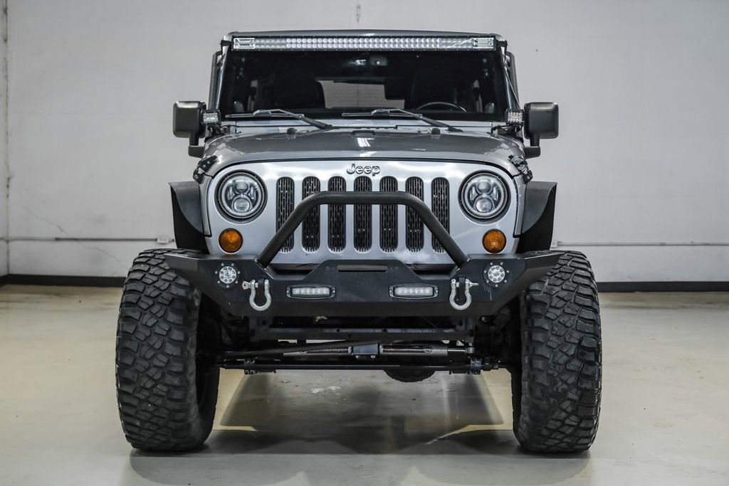 Used 2013 Jeep Wrangler Unlimited Sahara AWD/4WD image 7