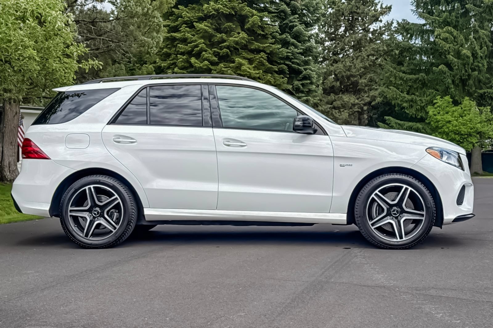 Used 2018 Mercedes-Benz GLE 43 AMG 4MATIC image 3