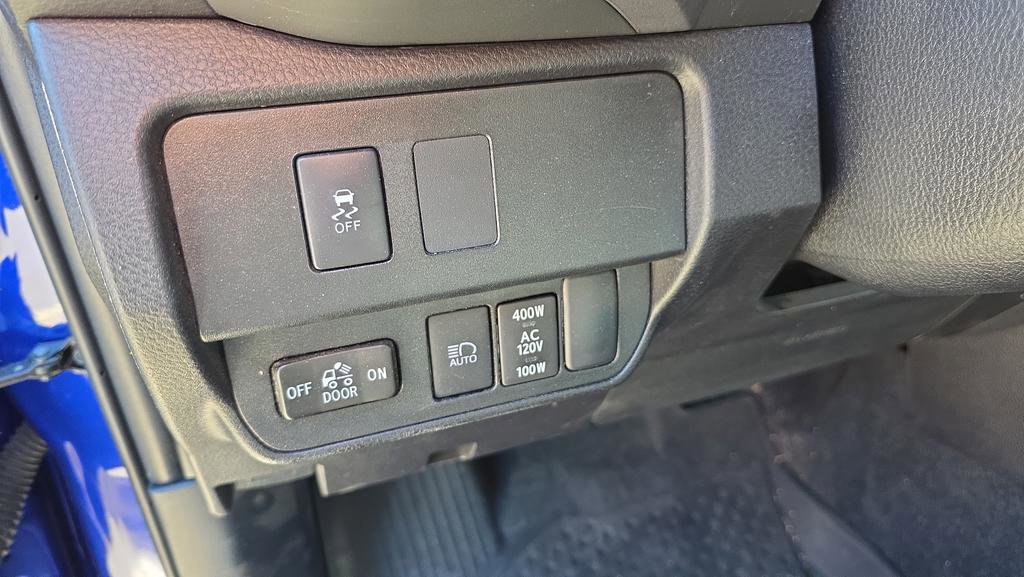 Used 2023 Toyota Tacoma TRD Sport image 11