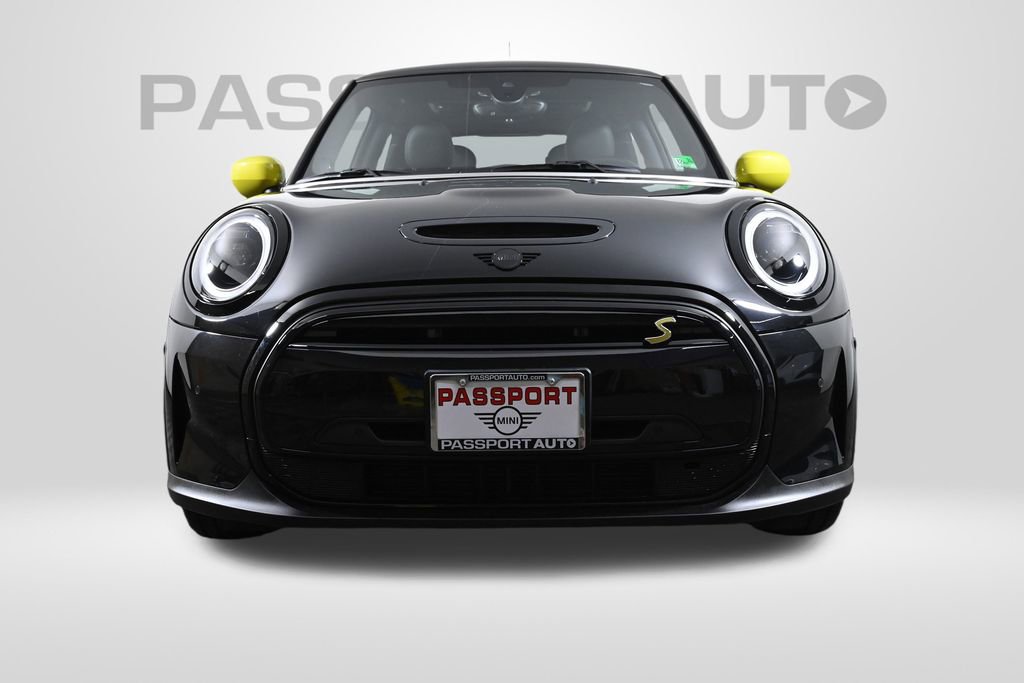 Used 2024 MINI Cooper SE image 2