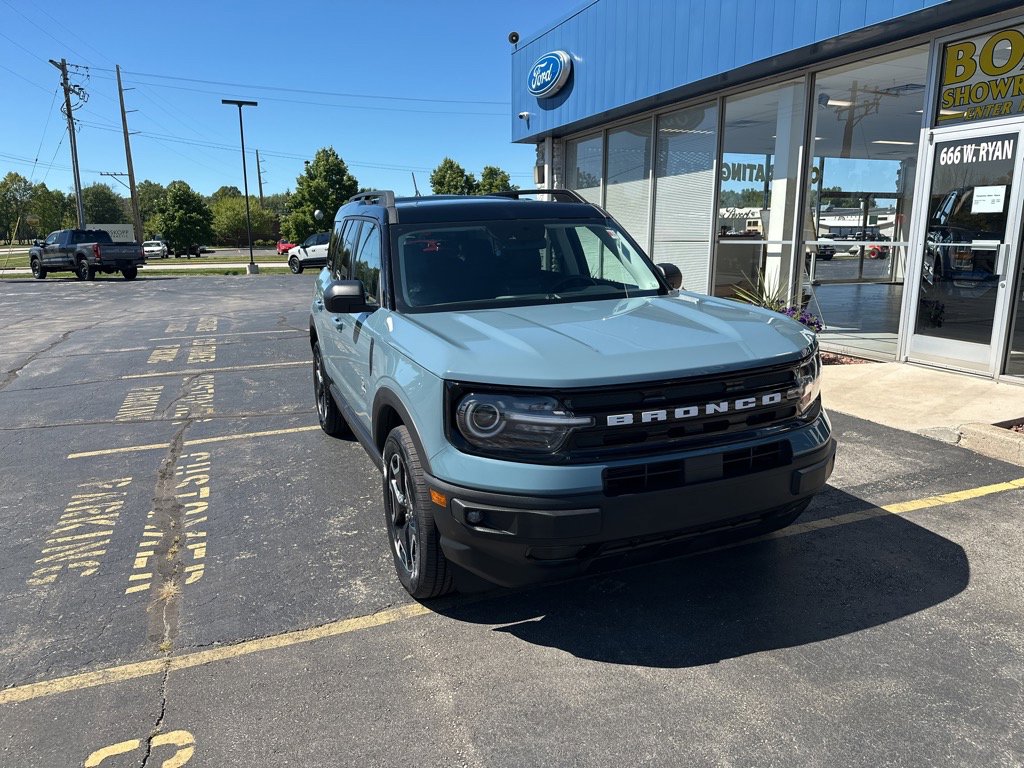 Used 2021 Ford Bronco Sport Outer Banks w/ Outer Banks Package image 7
