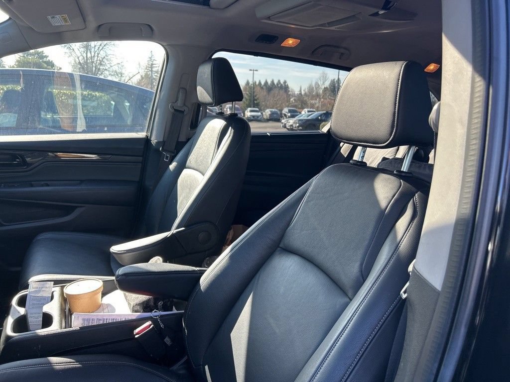 Used 2023 Honda Odyssey Touring image 9