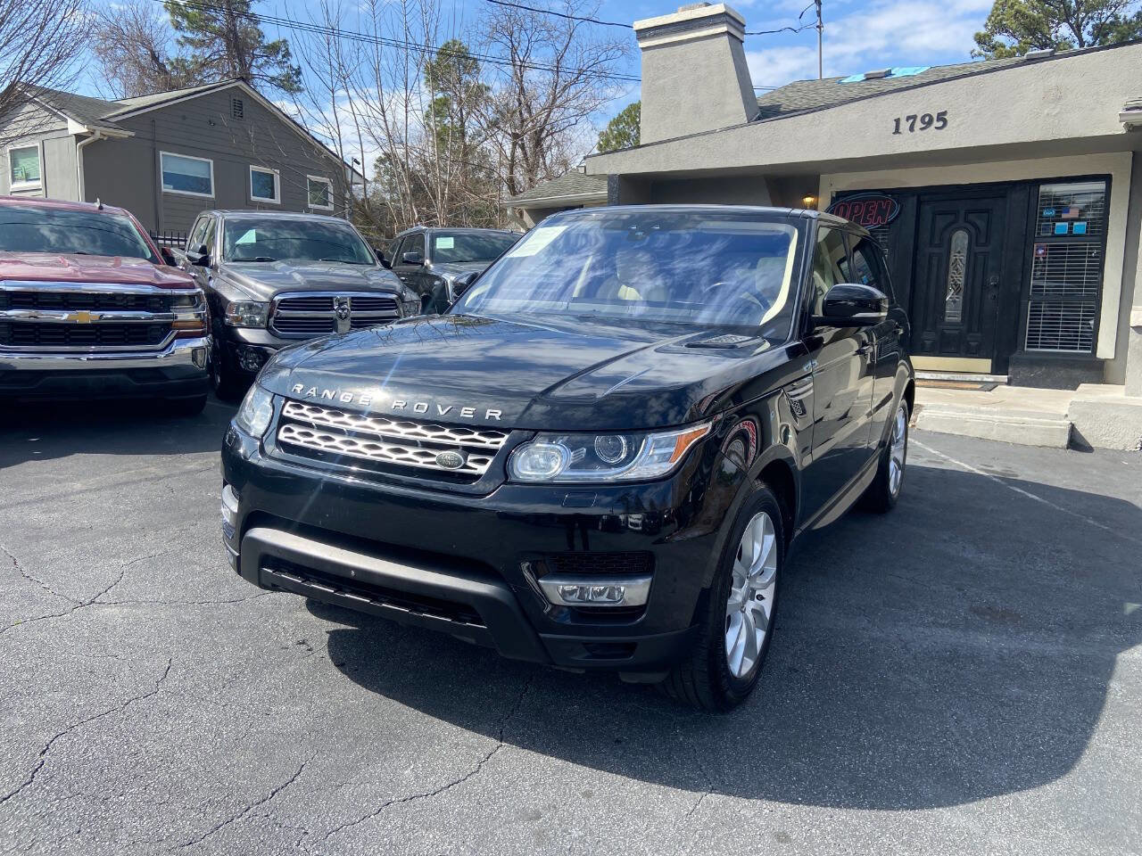 Used 2017 Land Rover Range Rover Sport HSE image 2