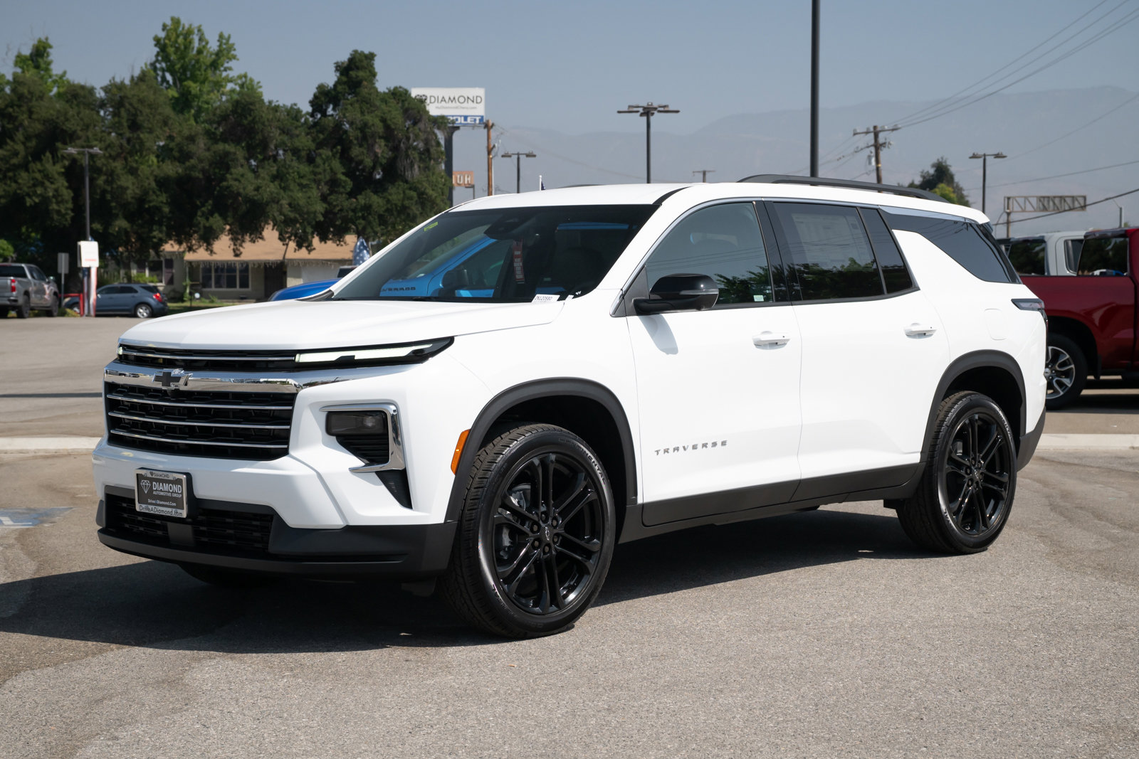 New 2026 Chevrolet Traverse LT w/ Driver Confidence Package image 8