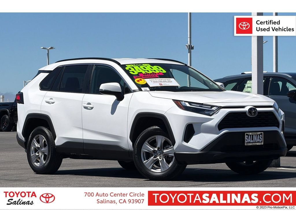 Used 2025 Toyota RAV4 XLE FWD image 1