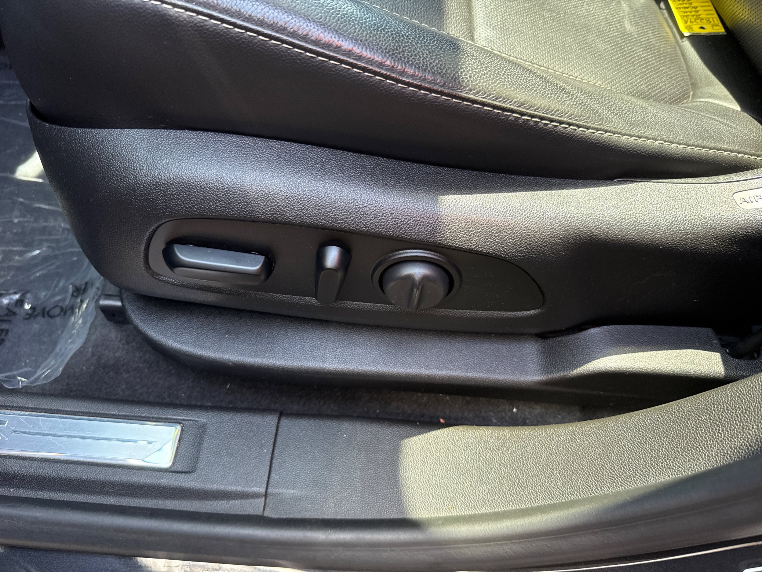 Used 2020 GMC Acadia SLT w/ Premium Package AWD/4WD image 31
