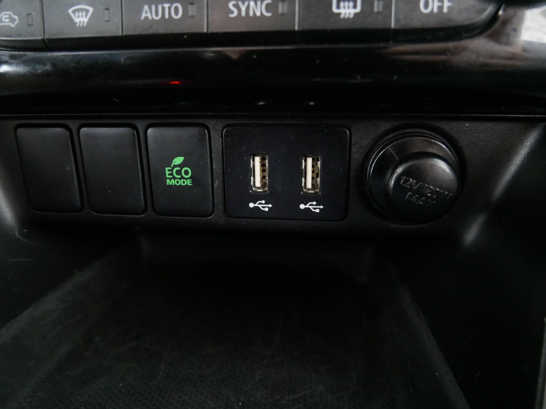 Used 2024 Mitsubishi Eclipse Cross SE AWD/4WD image 30