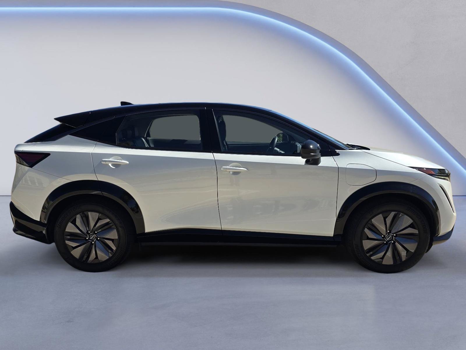 Used 2024 Nissan Ariya AWD image 6