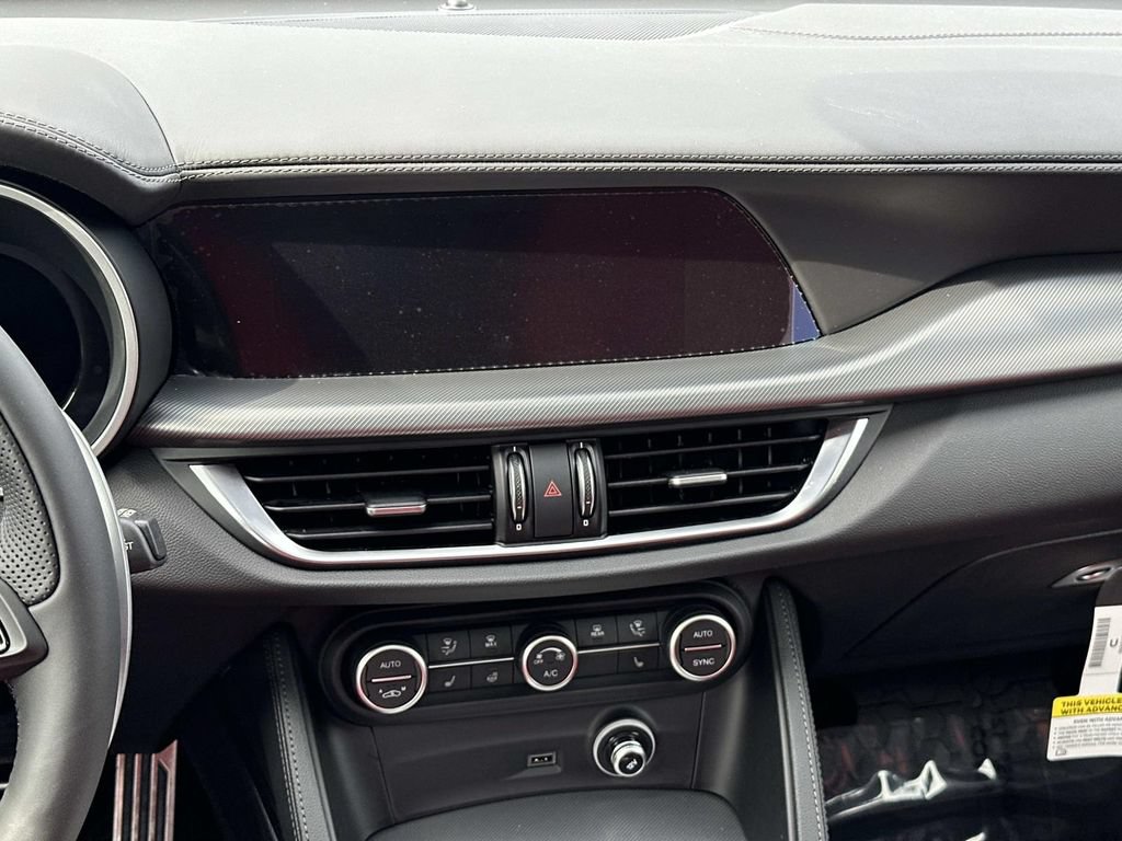 New 2026 Alfa Romeo Stelvio Sprint AWD/4WD image 21