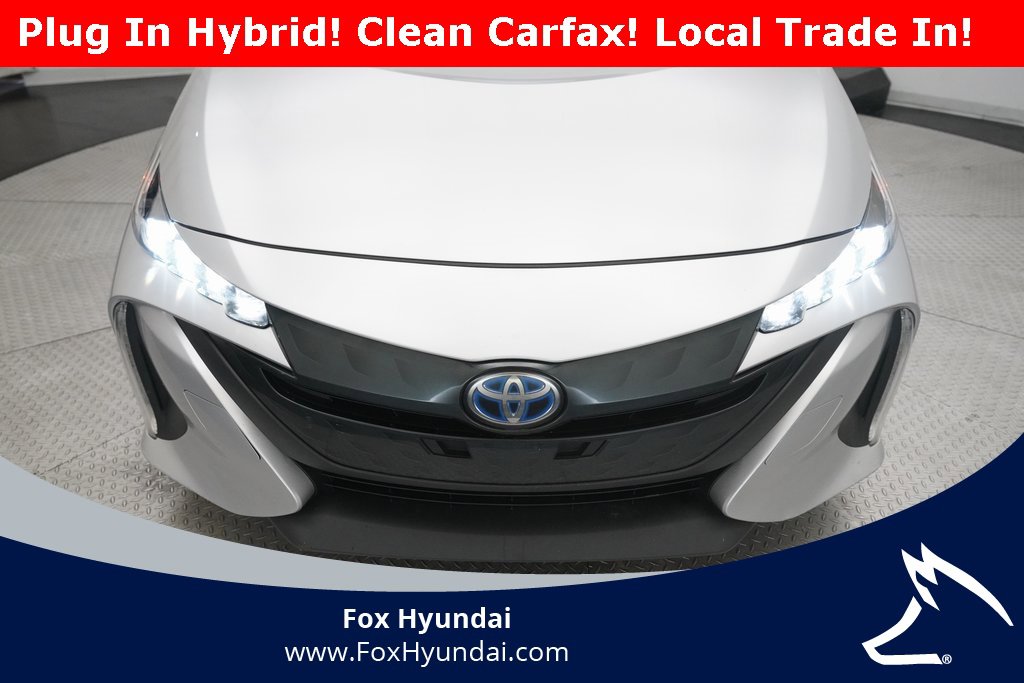 Used 2017 Toyota Prius Prime Premium image 21