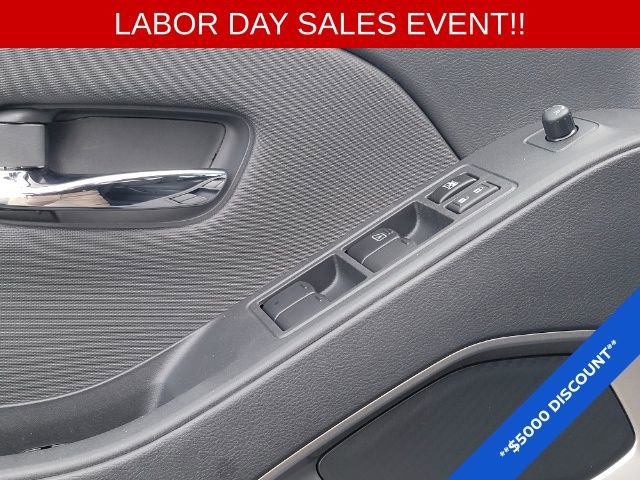 New 2024 Nissan Frontier SV w/ SV Convenience Package image 13