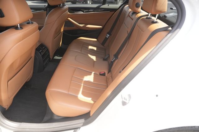 Used 2020 BMW 540i w/ M Sport Package image 13