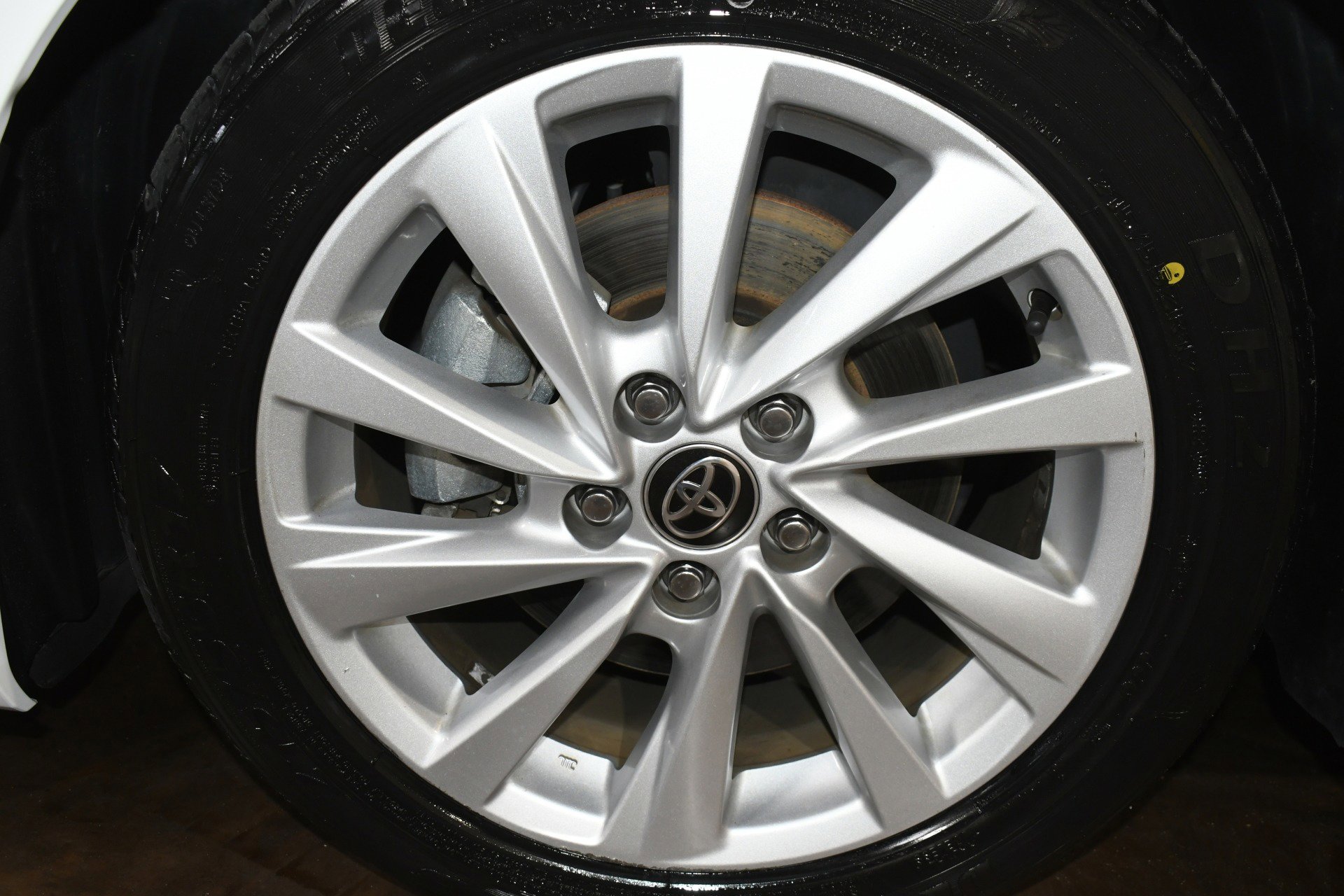 Used 2021 Toyota Camry LE image 65