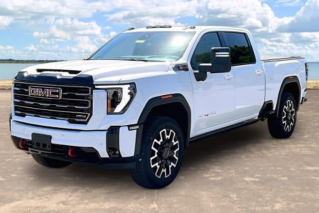 Used 2025 GMC Sierra 2500 AT4 w/ AT4 Premium Plus Package AWD/4WD image 3