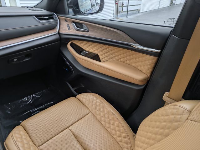 Used 2022 Jeep Grand Cherokee L Summit w/ Advanced Protech Group IV AWD/4WD image 19