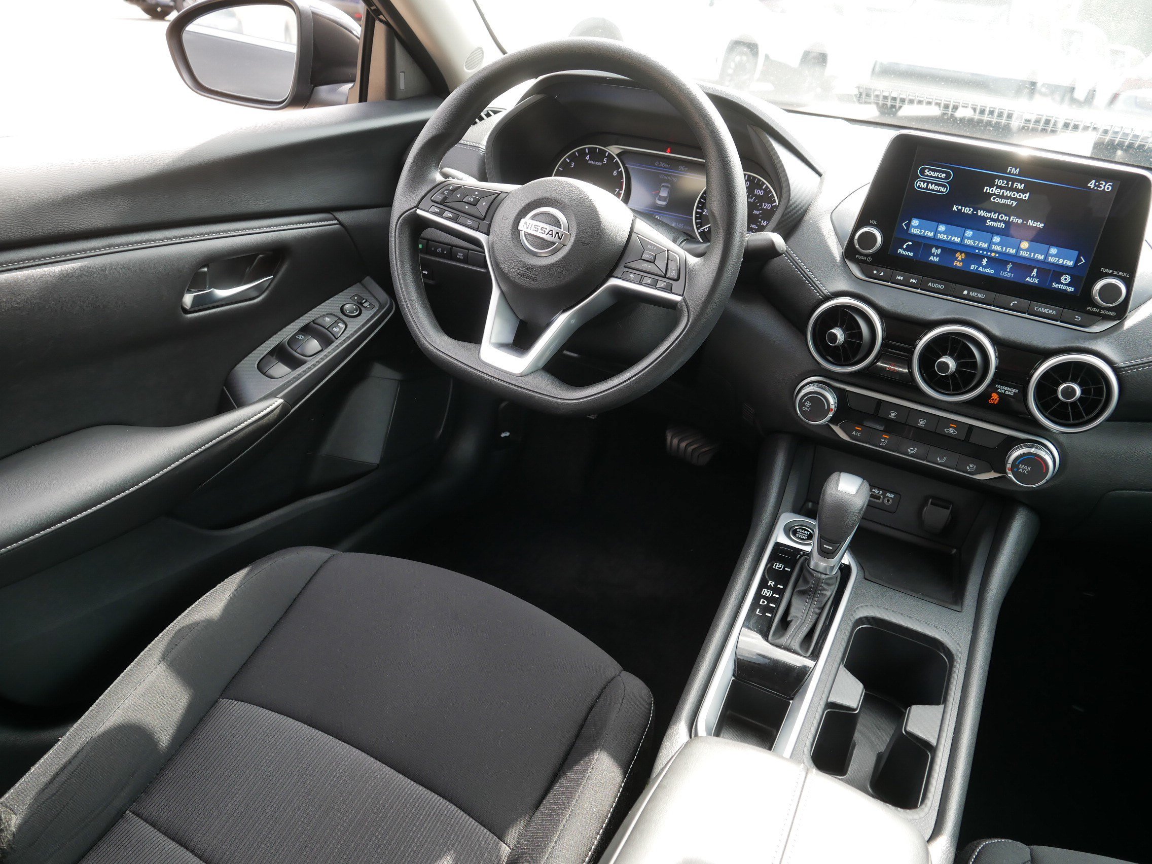 Certified 2023 Nissan Sentra SV FWD image 9