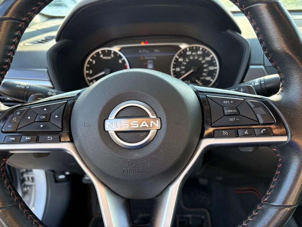 Used 2024 Nissan Altima 2.5 SR FWD image 17