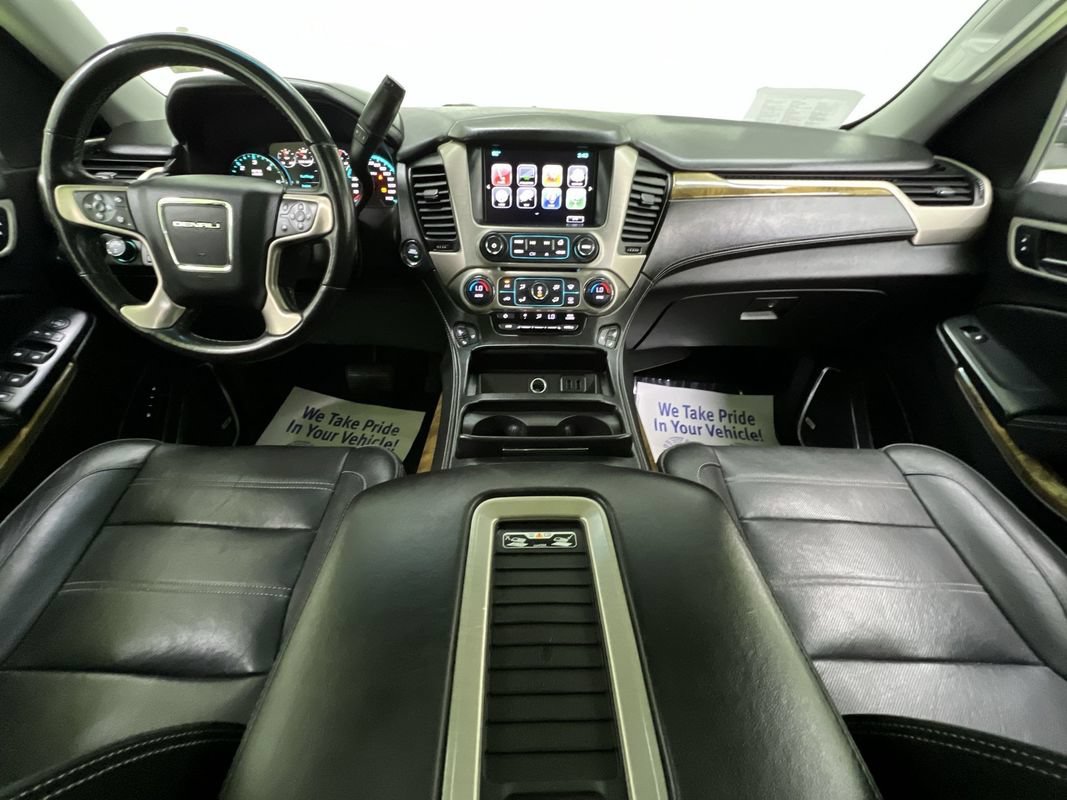 Used 2017 GMC Yukon XL Denali w/ Open Road Package AWD/4WD image 18