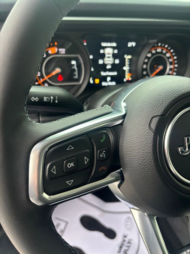 New 2026 Jeep Wrangler Unlimited Sahara AWD/4WD image 12