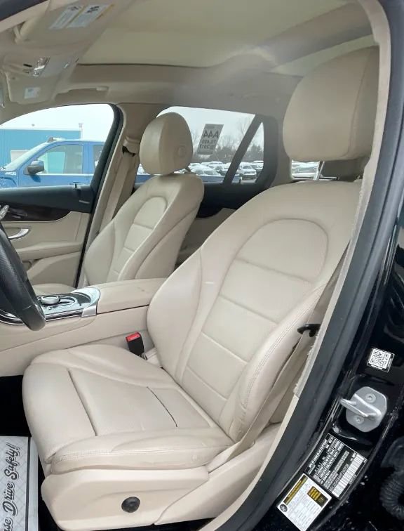 Used 2017 Mercedes-Benz GLC 300 4MATIC image 10