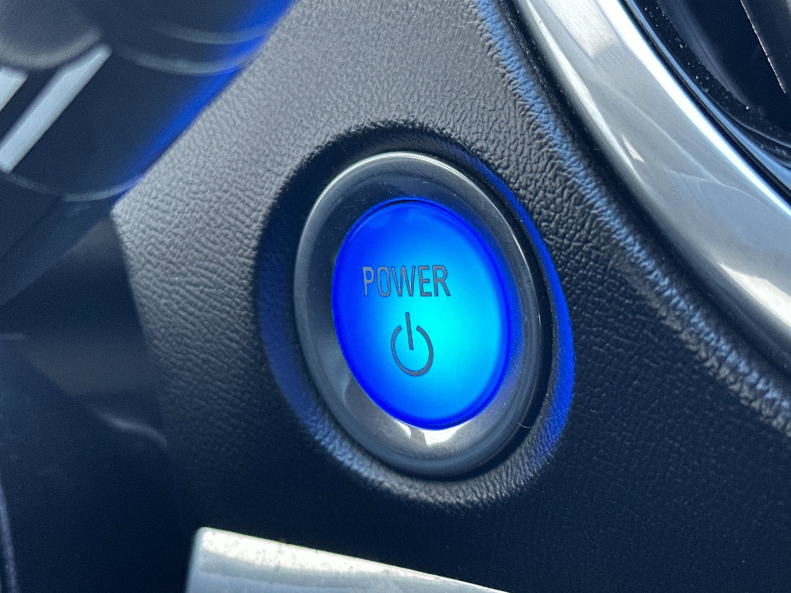 Used 2017 Chevrolet Volt Premier w/ Driver Confidence II Package image 27