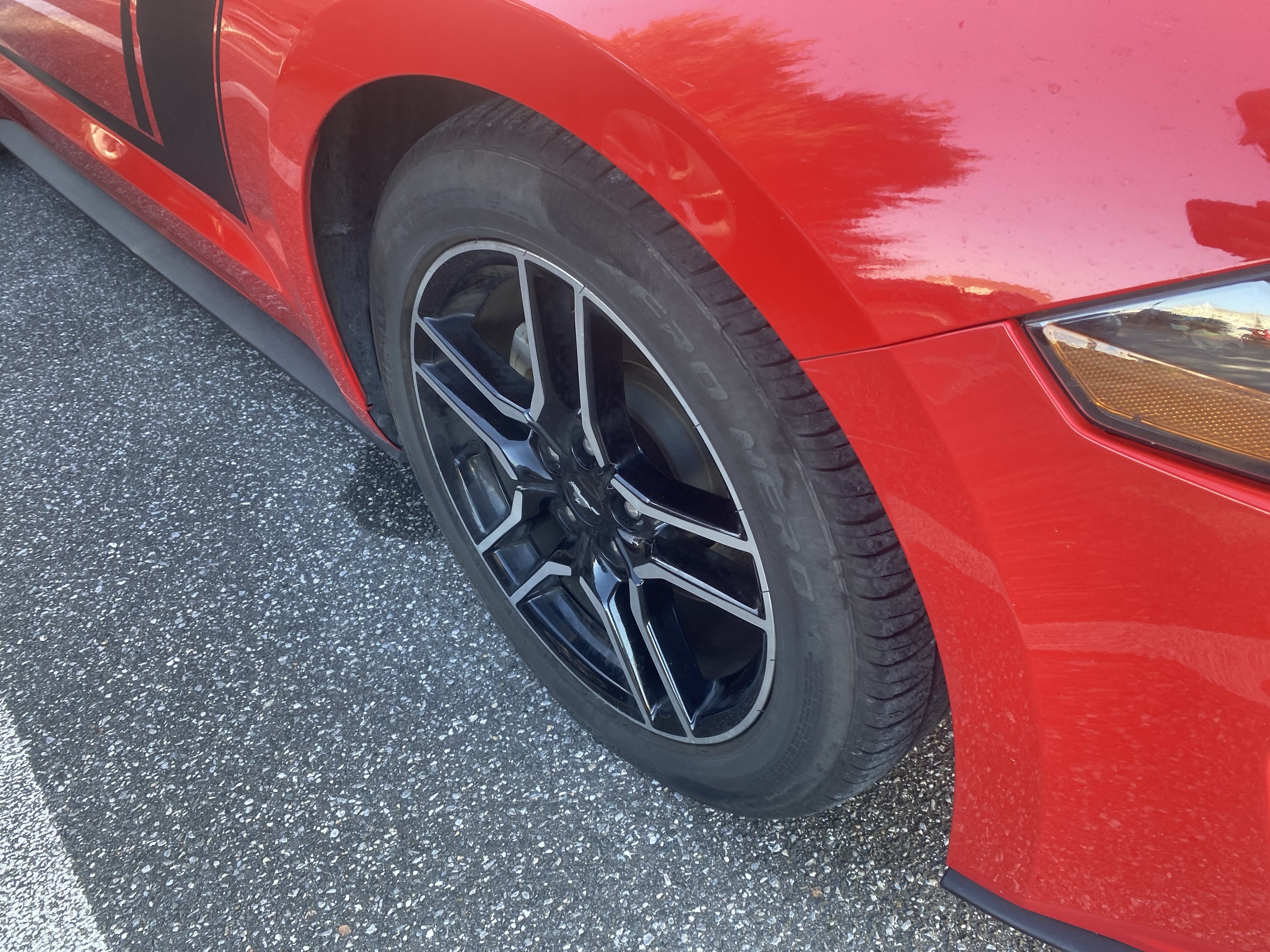 Used 2018 Ford Mustang Premium w/ Equipment Group 201A RWD image 17